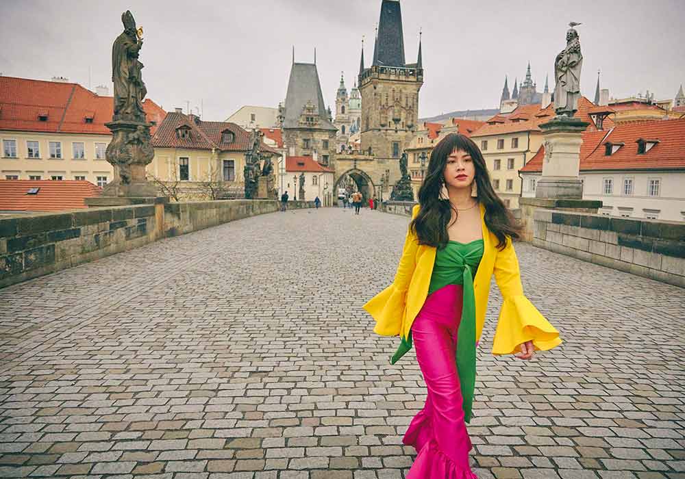 How To Wear Summer’s Vibrant Hues a la Kisses Delavin