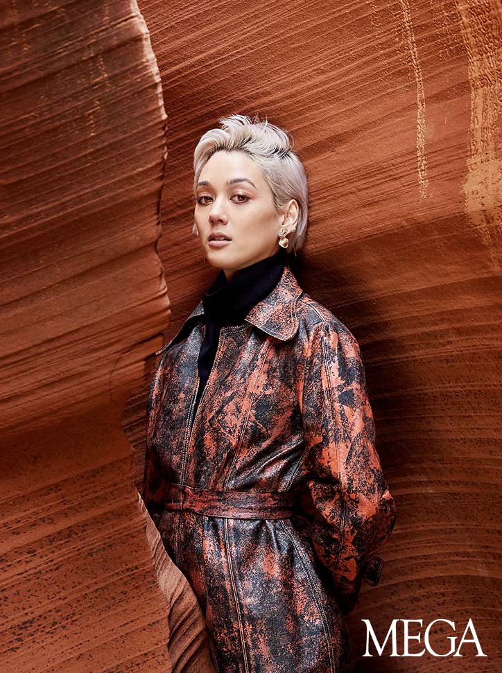 Kim-Jones-beauty2 - MEGA