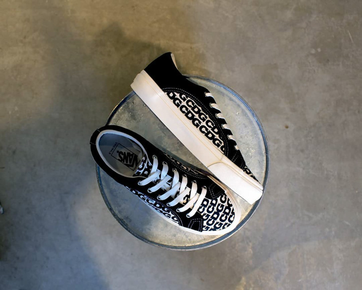 MEGA Sneaker Collaboration-3 - MEGA COMME des GARÇONS CDG x Vans Lampin