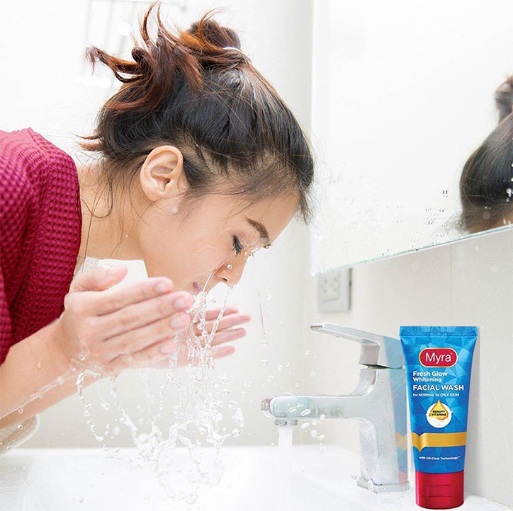 Myra-InArticle-06 - MEGA Myra's Fresh Glow Facial Wash containing the beauty vitamins you need for the day