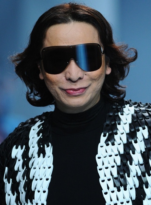 MichaelCincoRunwayFashionForwardDubai_BhNaIfhr57x-3 - MEGA