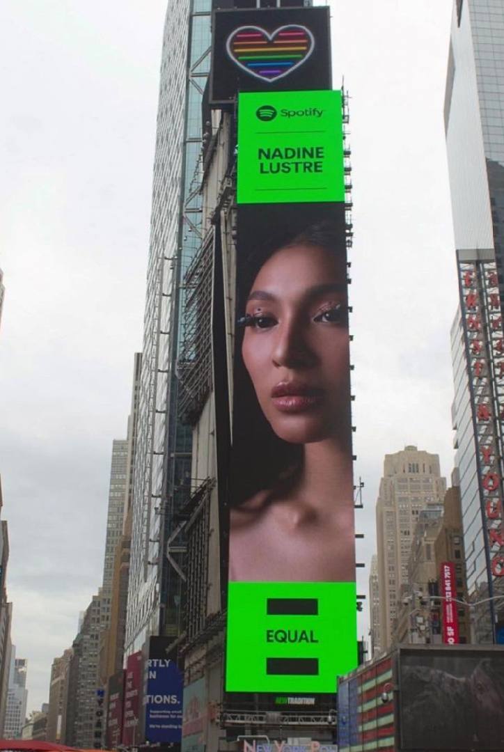 MEGAENT_NADINE_NEWYORK - MEGA