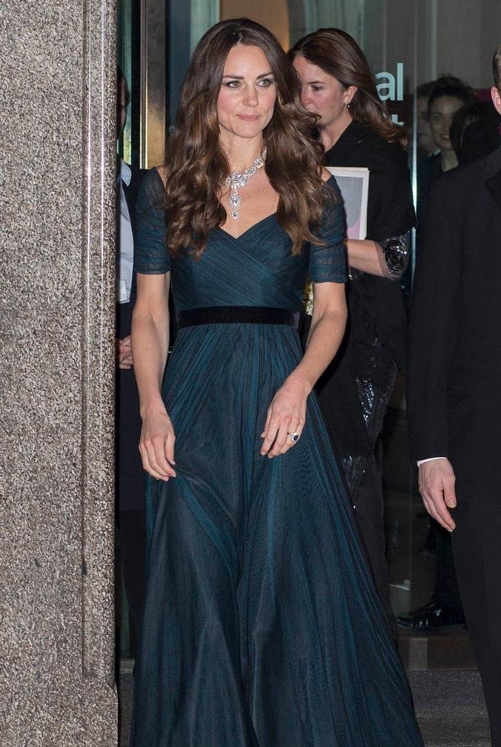 kate-middleton-4 - MEGA