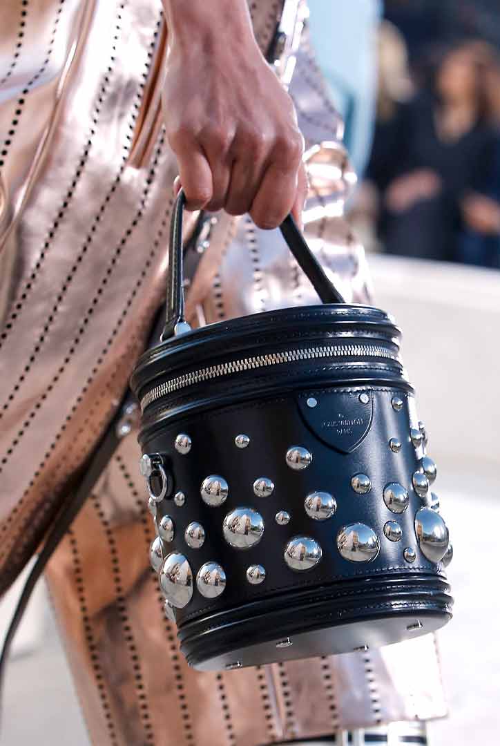 MEGA_LOUIS-VUITTON-CRUISE-COLLECTION-2023-05 - MEGA
