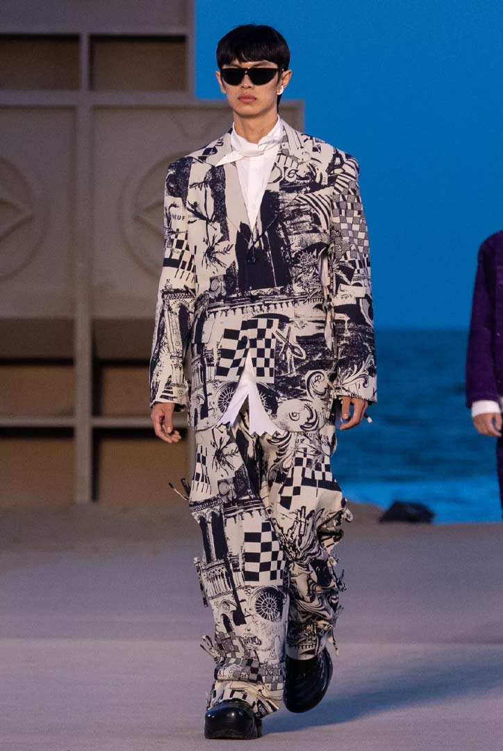 MEGAMAN_LOUIS-VUITTON-SPRING-SUMMER-MEN-SPIN-OFF-SHOW-2022-07 - MEGA