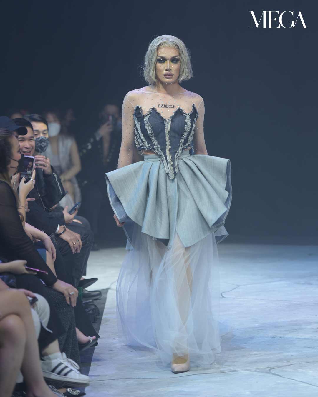 MEGA-DRAG_DRAG-QUEENS-AT-BYS-FASHION-WEEK-02 - MEGA