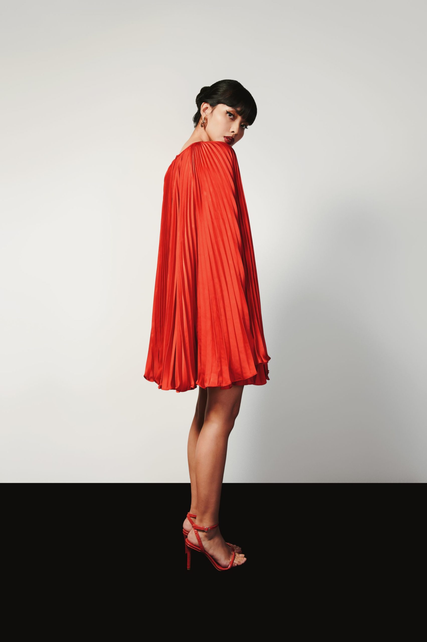 Etta in Red III - MEGA
