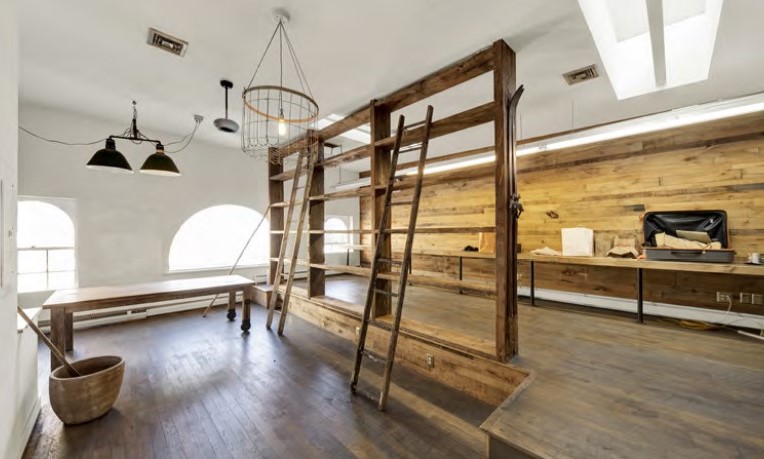 Screenshot-1775-1 - MEGA Jean-Michel Basquiat's Apartment for Rent