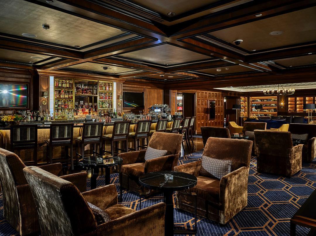 Baccarat-InArticle - MEGA Solaire's Baccarat Room and Bar