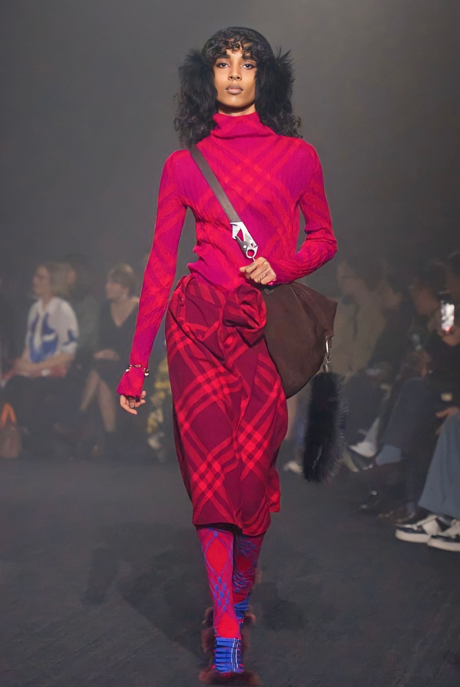 6 - MEGA New color route - Burberry Daniel Lee