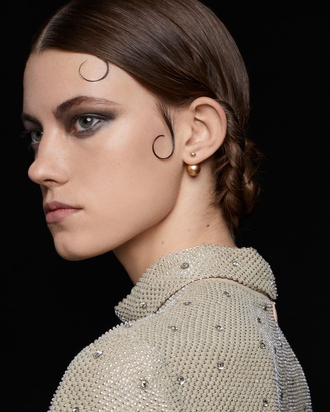 CURLS-2 - MEGA Kiss curls Paris Haute Couture Week
