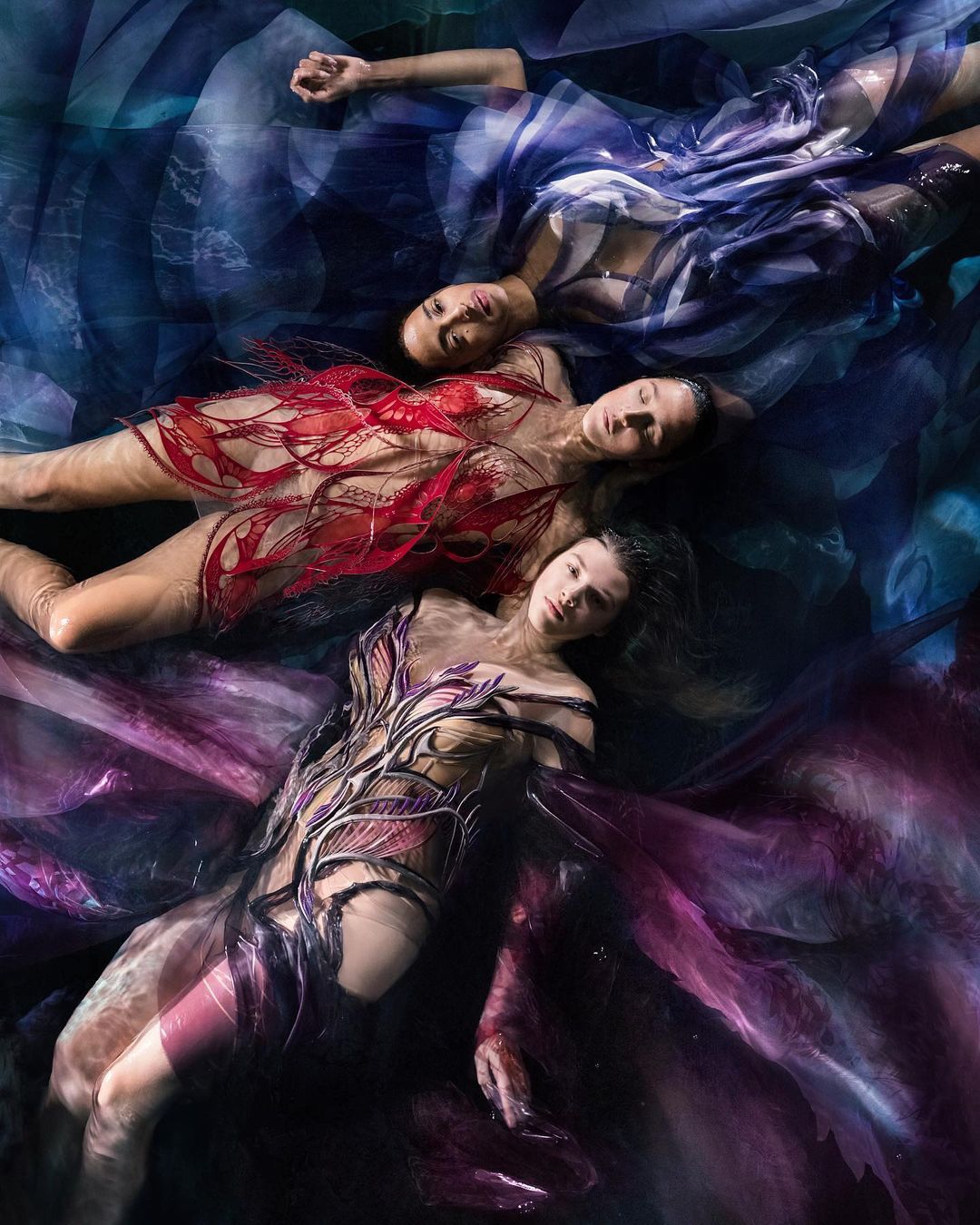 SIREN - MEGA Paris Haute Couture Week Siren Skin