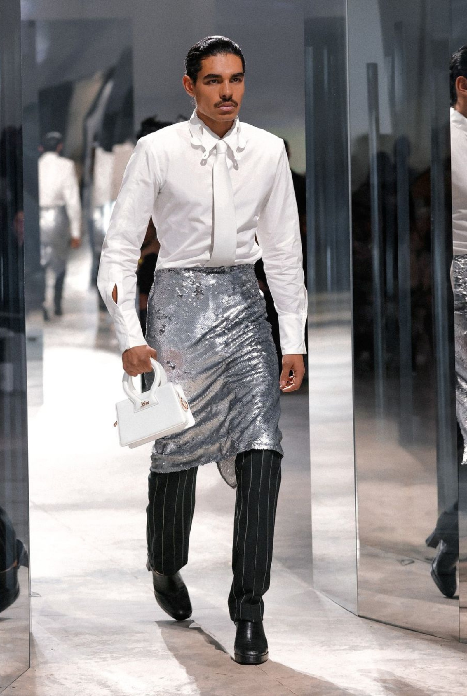 IN-ARTICLE-PORTRAIT-3-1 - MEGA Skirts Men Fashion