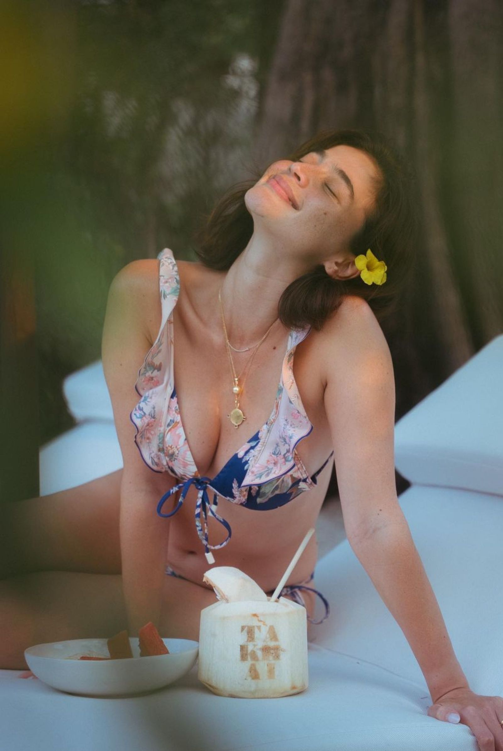3 - MEGA Anne Curtis Frilly bikini swimsuit