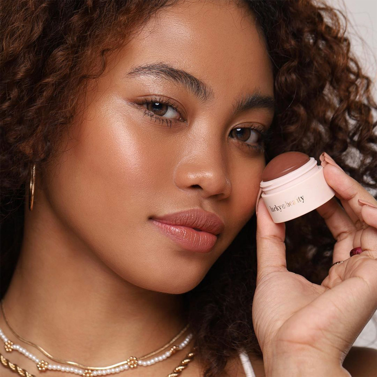 MEGA_5-SWIM-PROOF-MAKEUP-PRODUCTS-YOU-NEED-TO-CHECK-OUT-04 - MEGA Lucky Beauty Waterproof Blush & Lip Cream