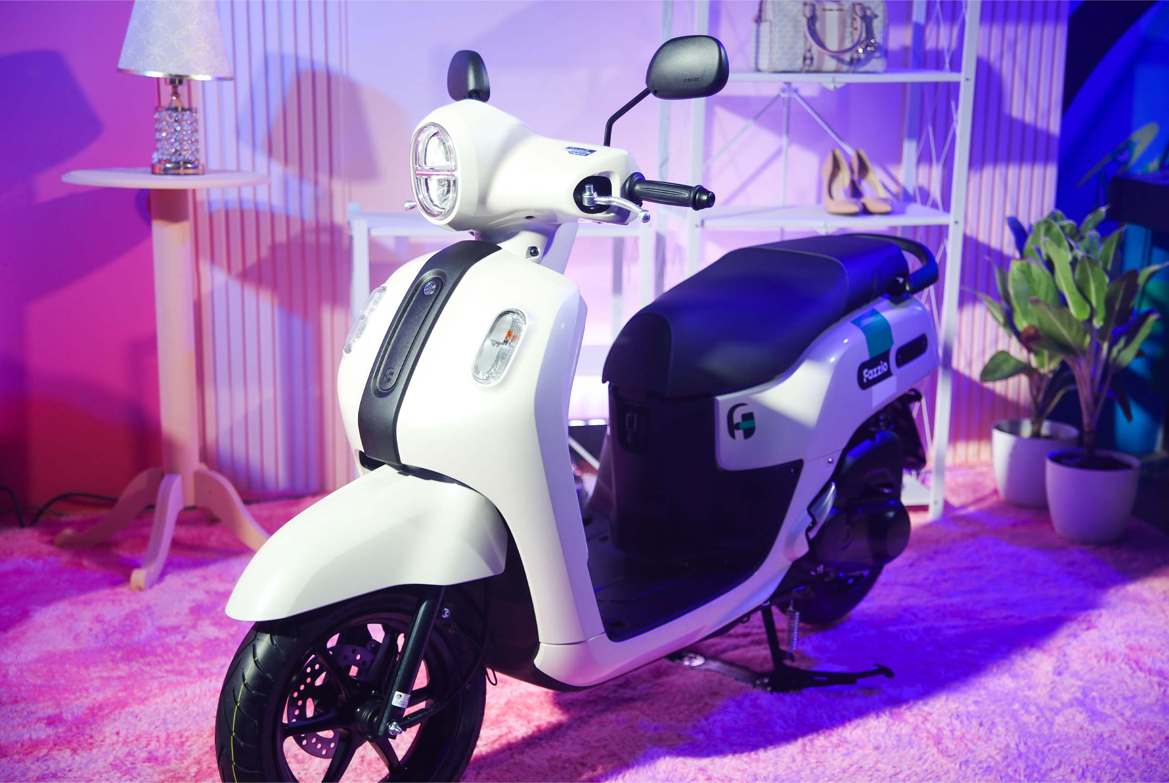 MEGASTYLE_WHAT-YOU-MISSED-IN-THE-YRIDE-SEASON-4-PREMIERE-04 - MEGA
