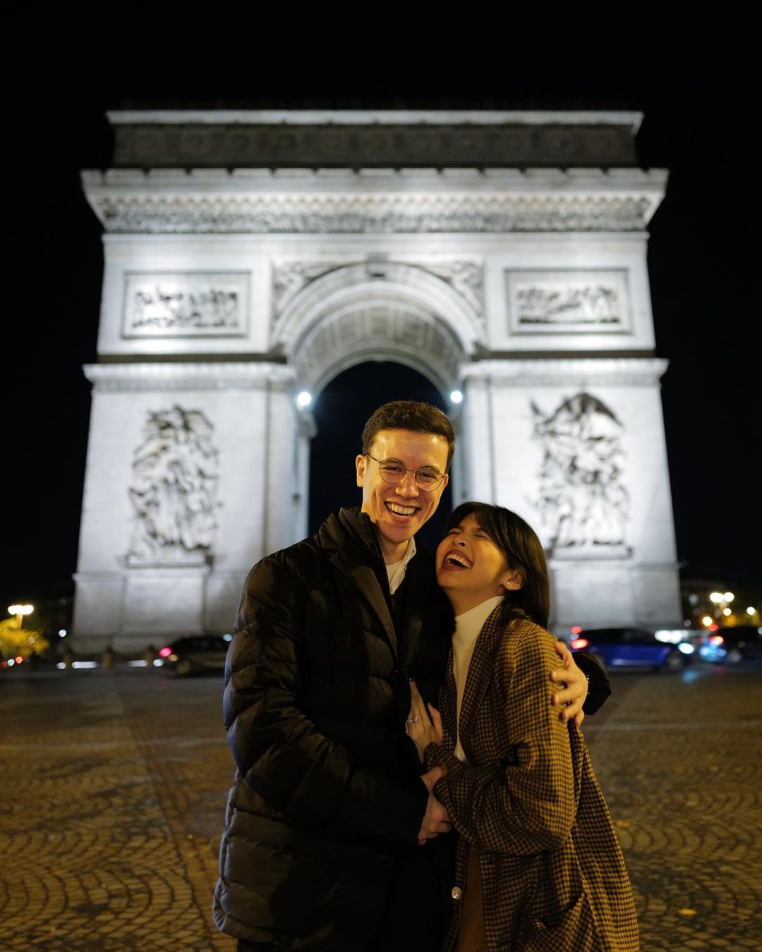 Maine Mendoza and Arjo Atayde in Paris