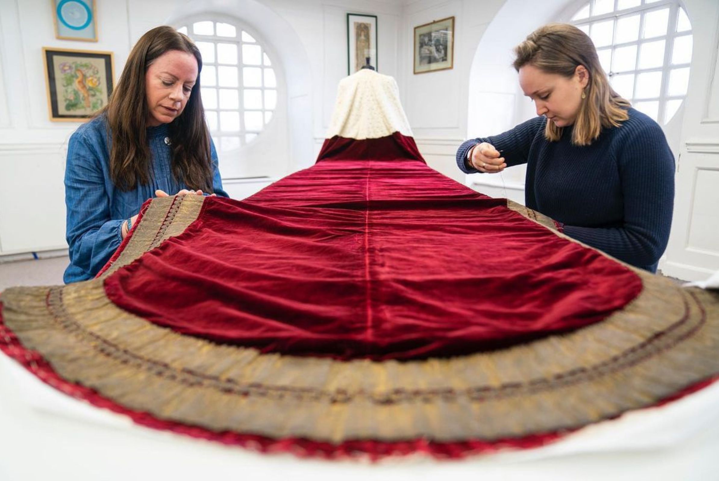 king charles 1 - MEGA The Parliament Robe