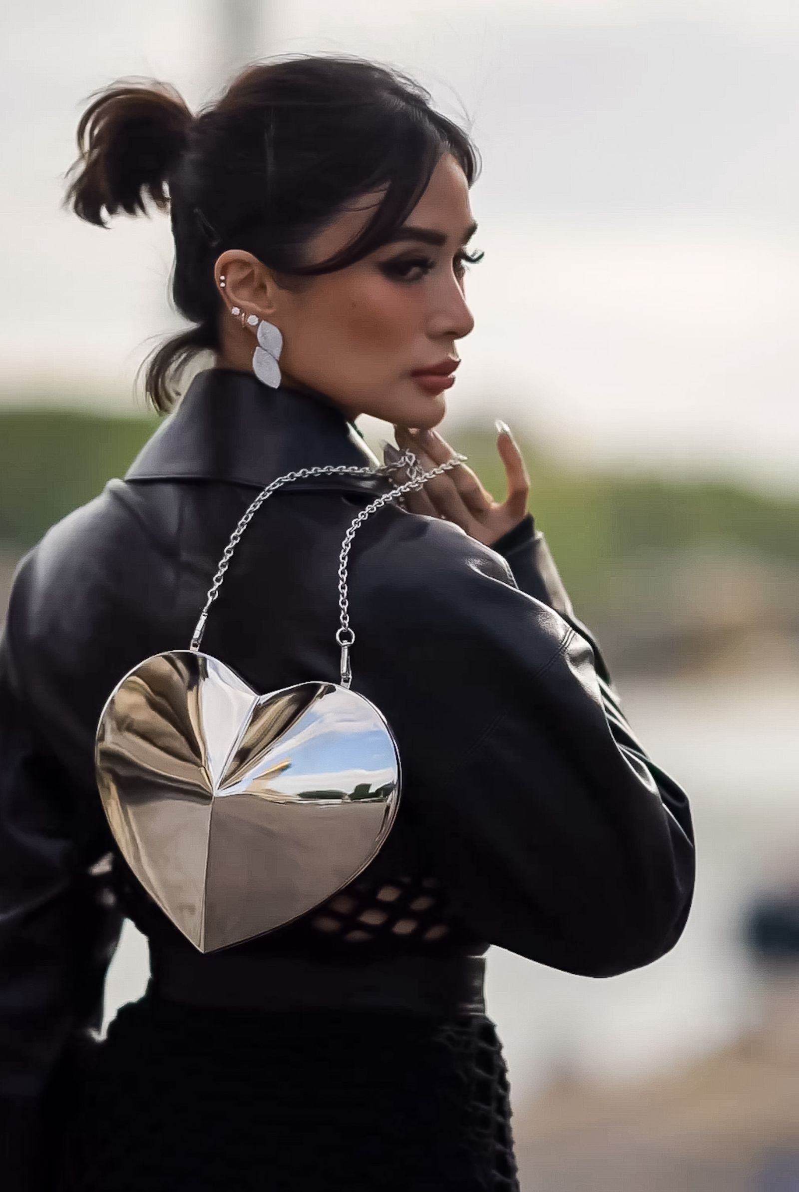 4 - MEGA Alaïa Heart Evangelista