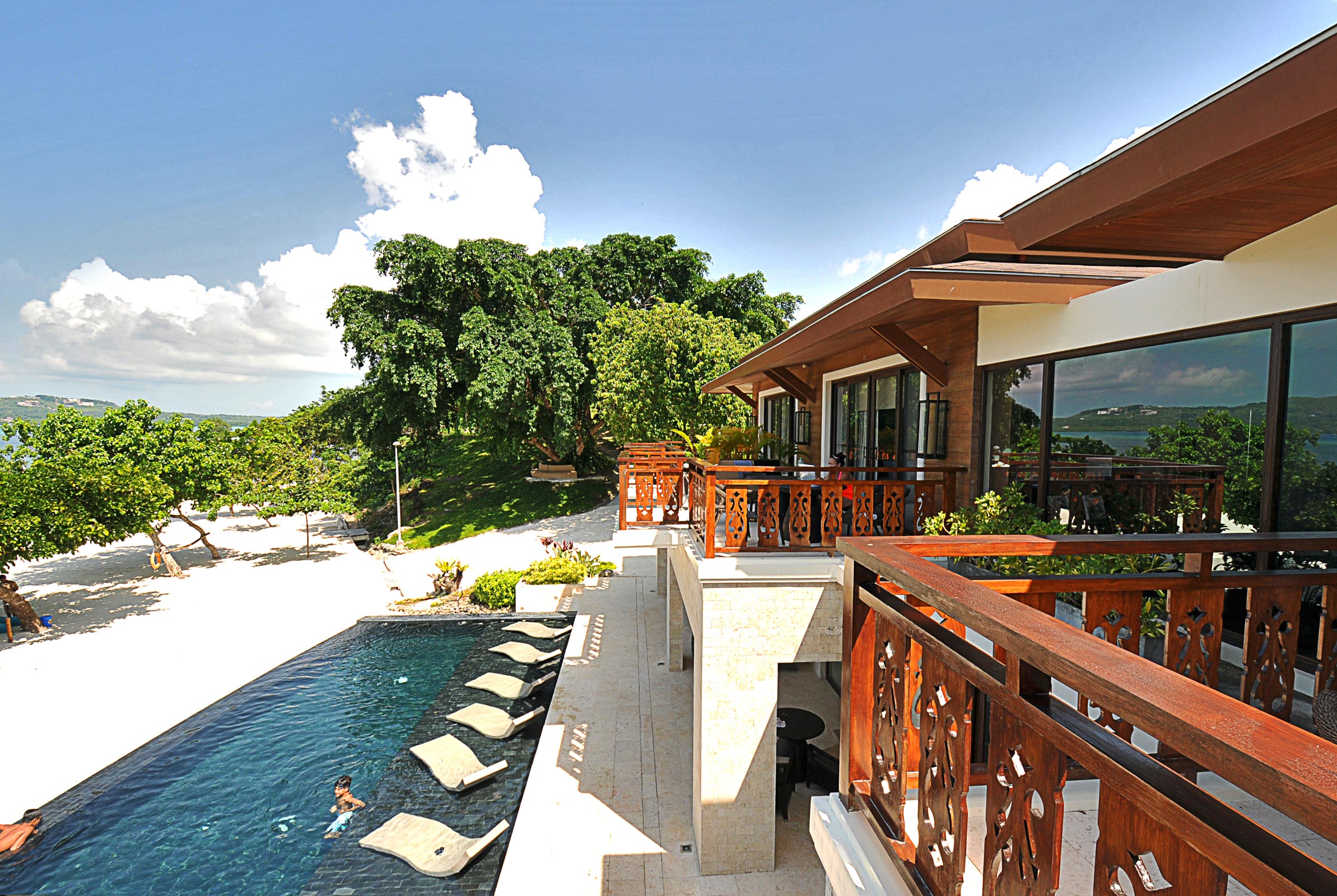 Astoria-Hotels-MEGA-In-Article-Image-Bohol - MEGA Astoria Bohol