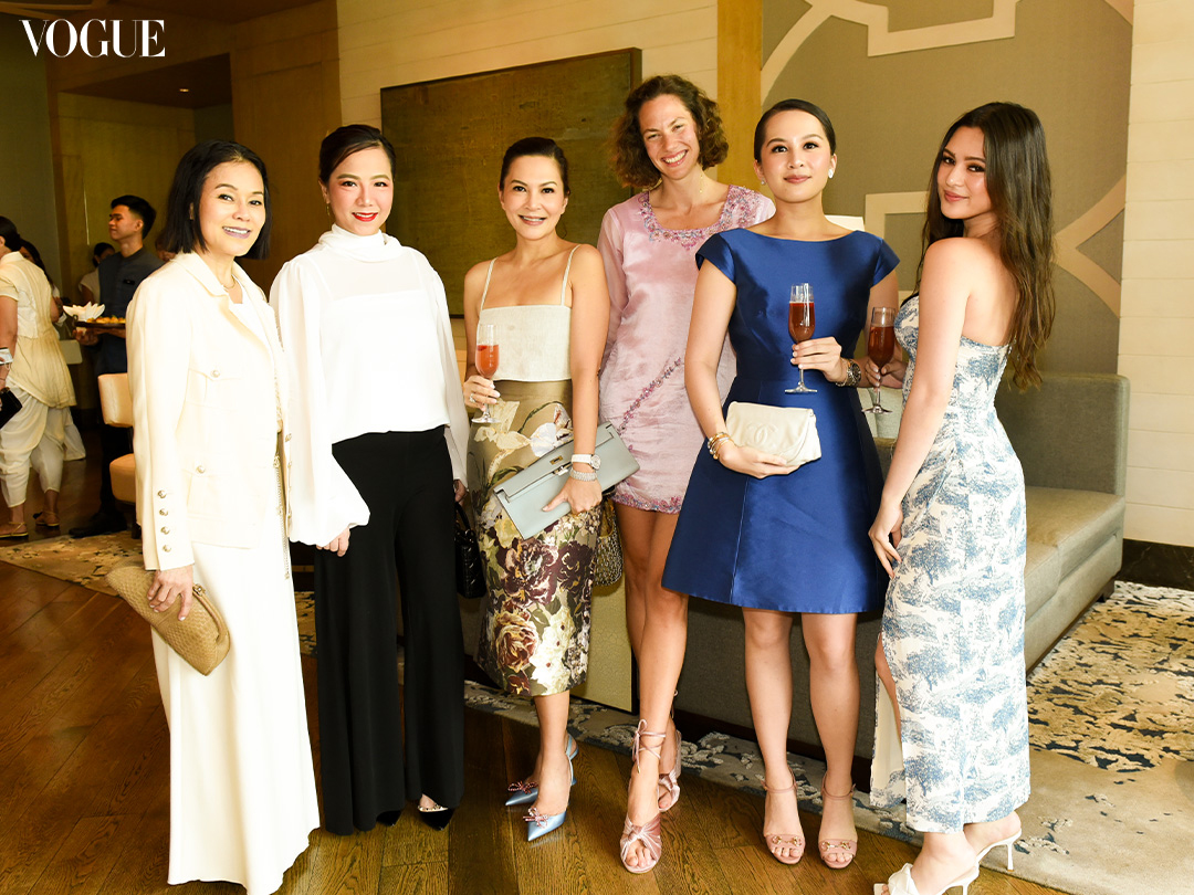 MEGA_AUDREY-HEPBURN-INTIMATE-AUDREY-EXHIBITION_IN-ART-05-FINAL - MEGA Rhoda Campos-Aldanese, Genevieve Yalung, Charmaine Lagman, Emma Ferrer, Anya Lagman, and Mica Lagman