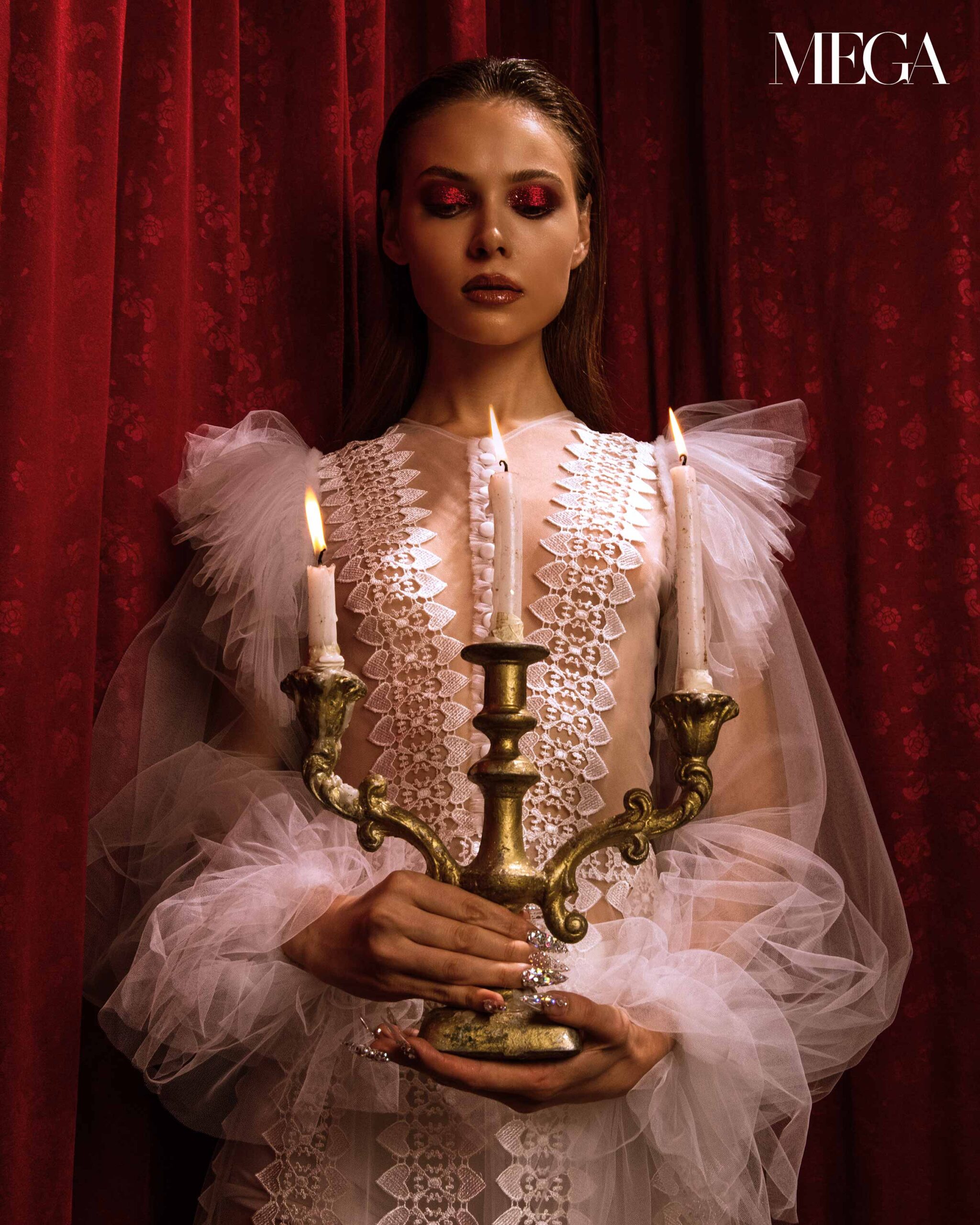 MEGA_EXPLORING-THE-TRANSIENT-CHARMS-OF-FASHION-05 - MEGA Transient Charms of Fashion