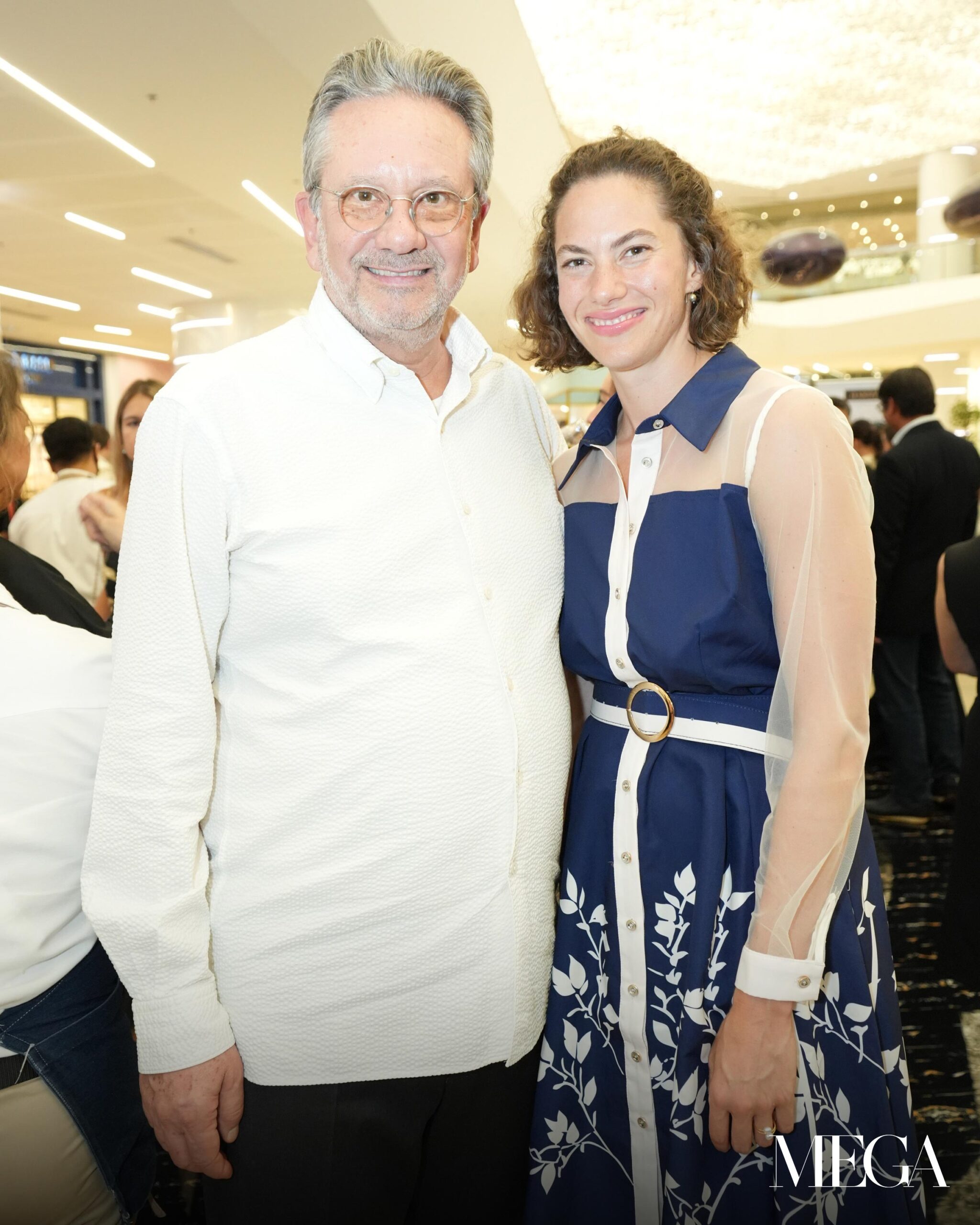 MEGA_INTIMATE-AUDREY-A-HEARTFELT-JOURNEY-INTO-THE-LIFE-OF-AN-ICON-01 - MEGA Sean Hepburn Ferrer and Emma Ferrer