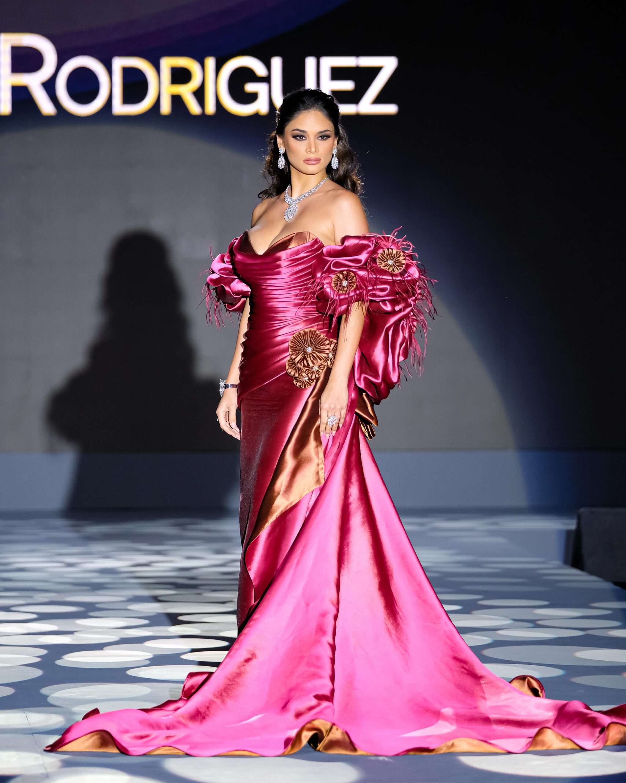 MEGA_THE-GILDED-NIGHT-OF-FASHION-AND-JEWELRY-03 - MEGA diagold jewelry