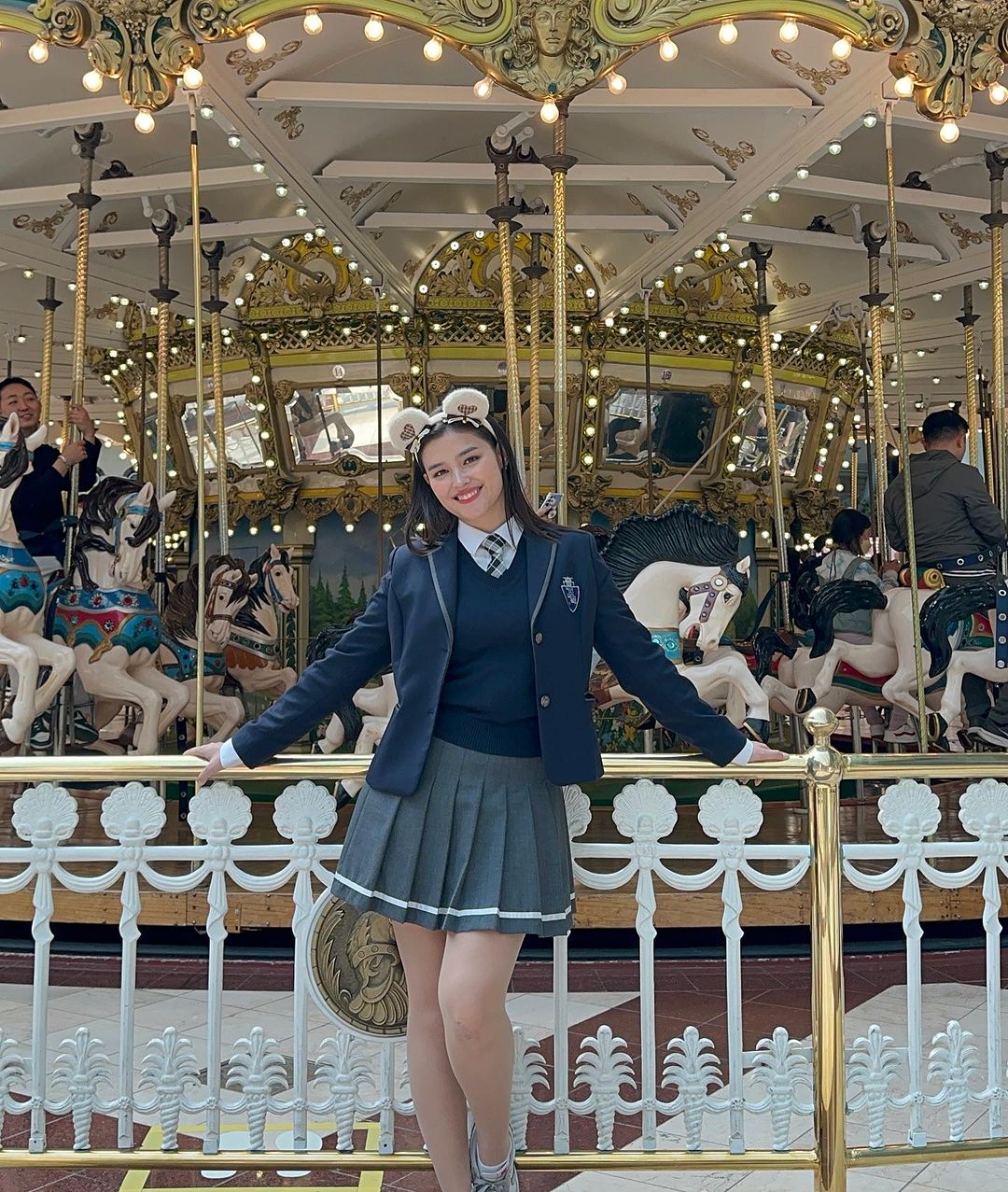 MEGA-ENT_LIZA-SOBERANO-IN-KOREA_IN-ART-07 - MEGA