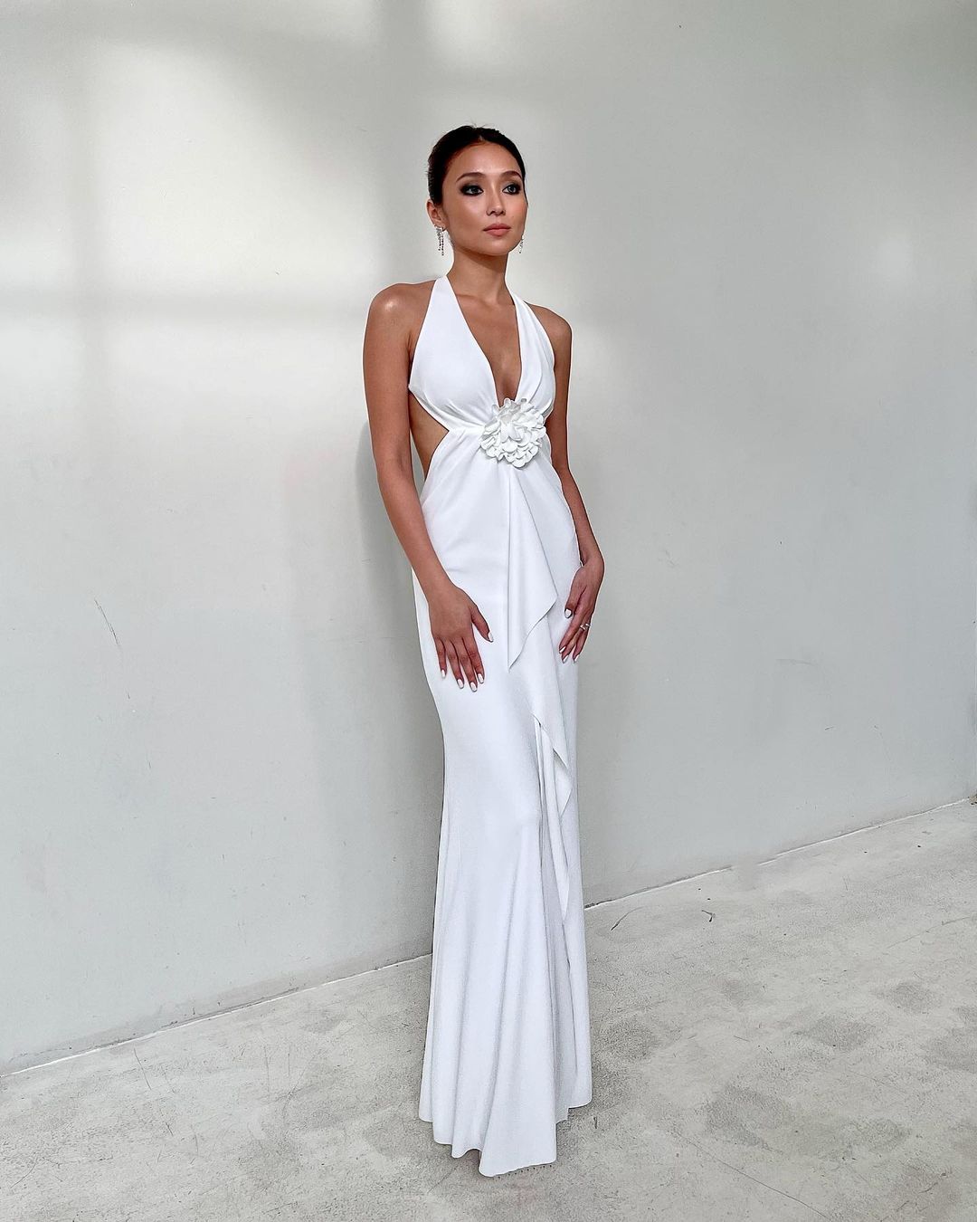 MEGA_ENT-KATHRYN-CUTOUT-DRESSING_05 - MEGA