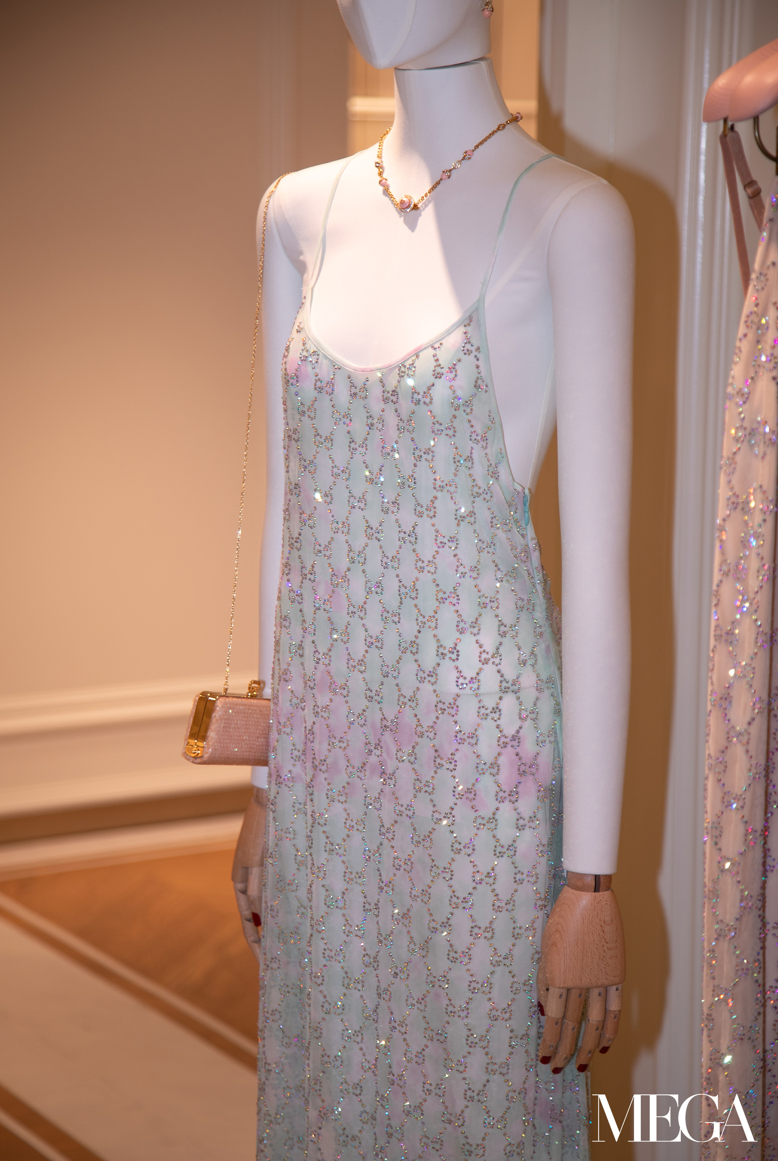 gucci launch B - MEGA