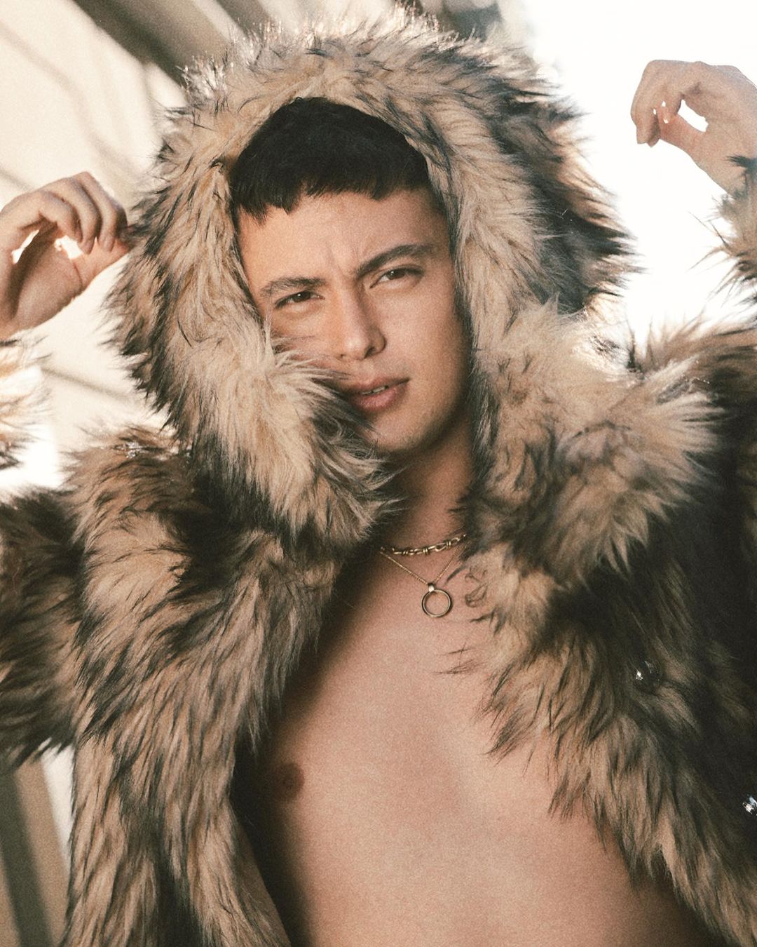 4BDDF6F1-E127-45B0-992A-E611EADE3905 - MEGA James Reid releases new song "Jacuzzi"