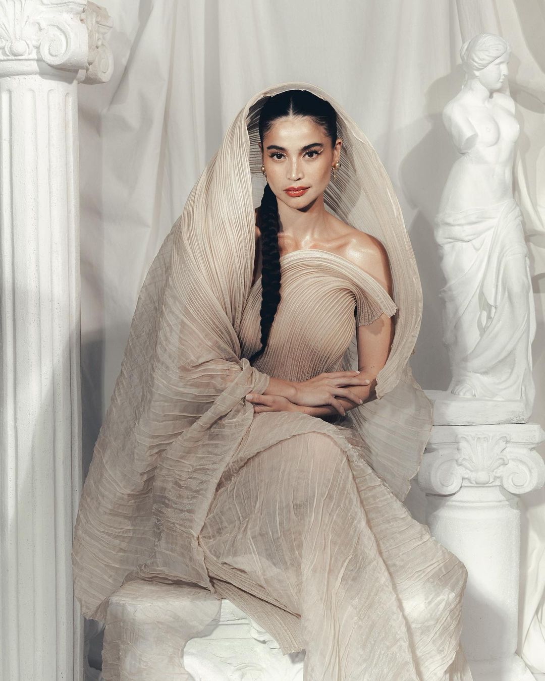 architectural elements Anne Curtis MEGA