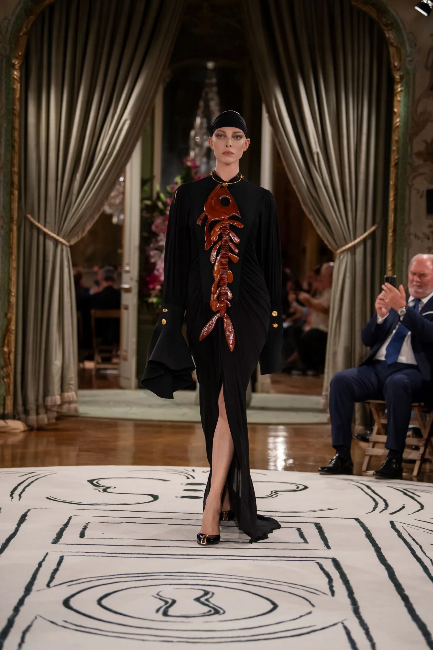 schiaparelli-RTWSS24-1685-6517e0df389e8-huge - MEGA schiaparelli ss24 paris fashion week