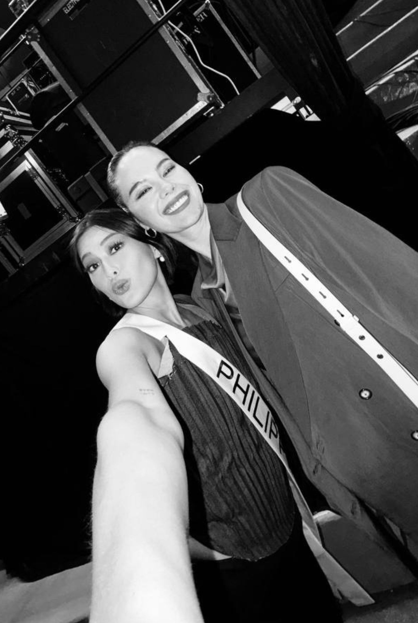 BEAUTY-QUEENS-SUPPORTING-MICHELLE-DEE-ART-1 - MEGA Catriona Gray and Michelle Dee