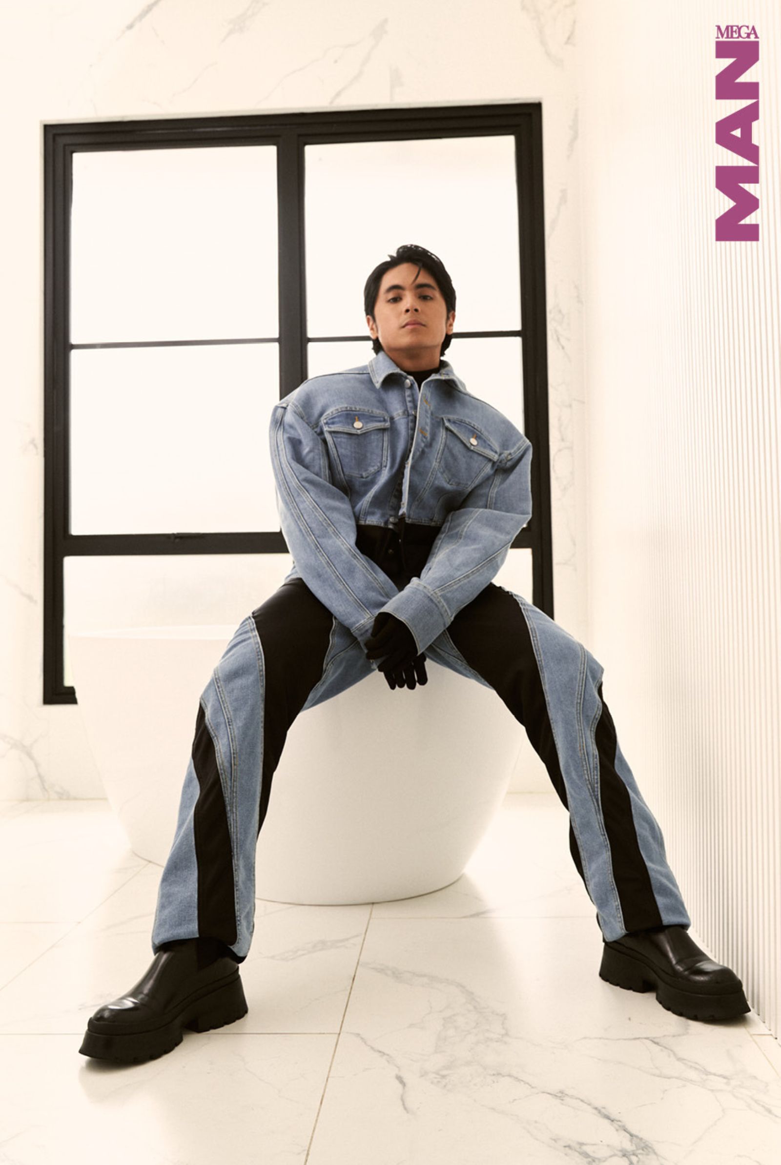 IN-ARTICLE-PORTRAIT-7-1 - MEGA Miguel Tanfelix