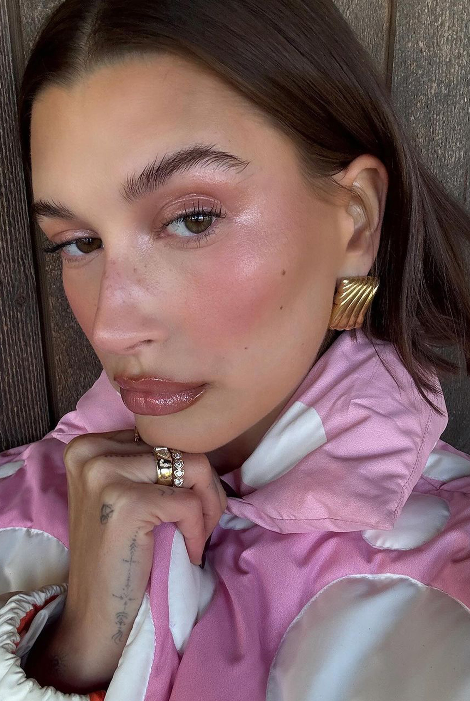 Hailey Bieber Sugar Plum Fairy makeup