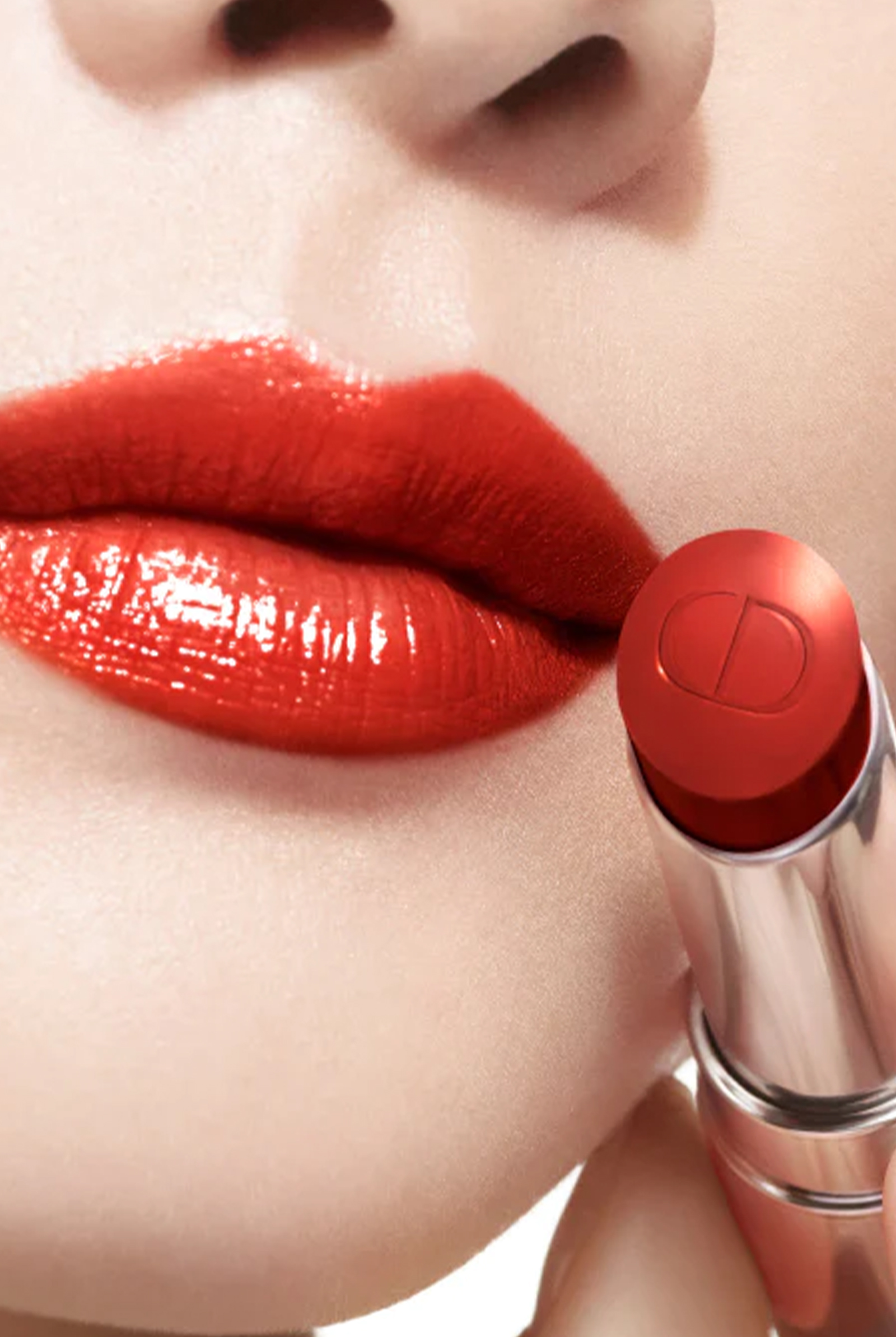 MEGASTYLE-IN-ARTICLE-Cherry-Red-Items-You-Can-Add-to-Your-Makeup-and-Wardrobe-03-1 - MEGA