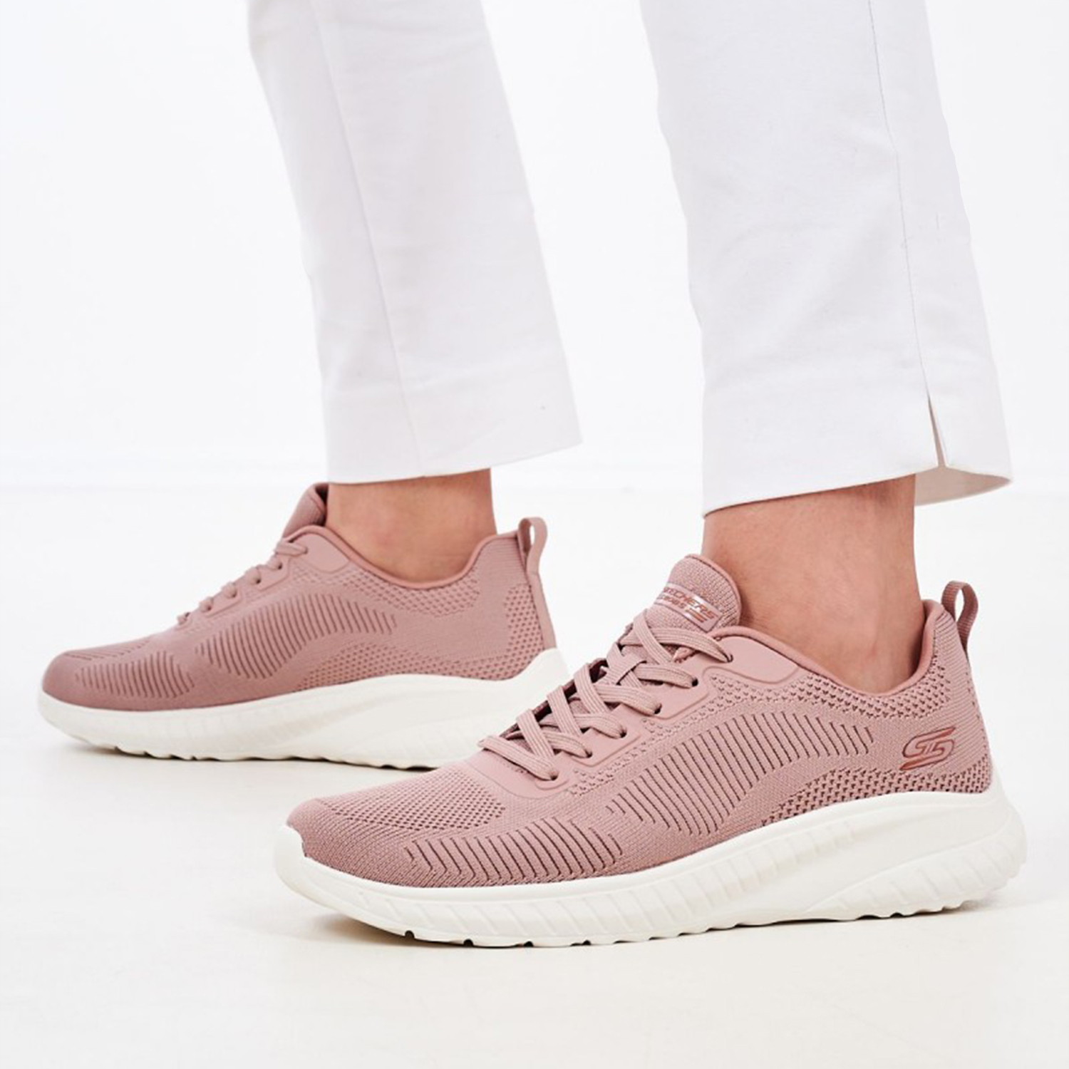 5.5 - MEGA Skechers BOBS Sport™ Squad Chaos - Face Off