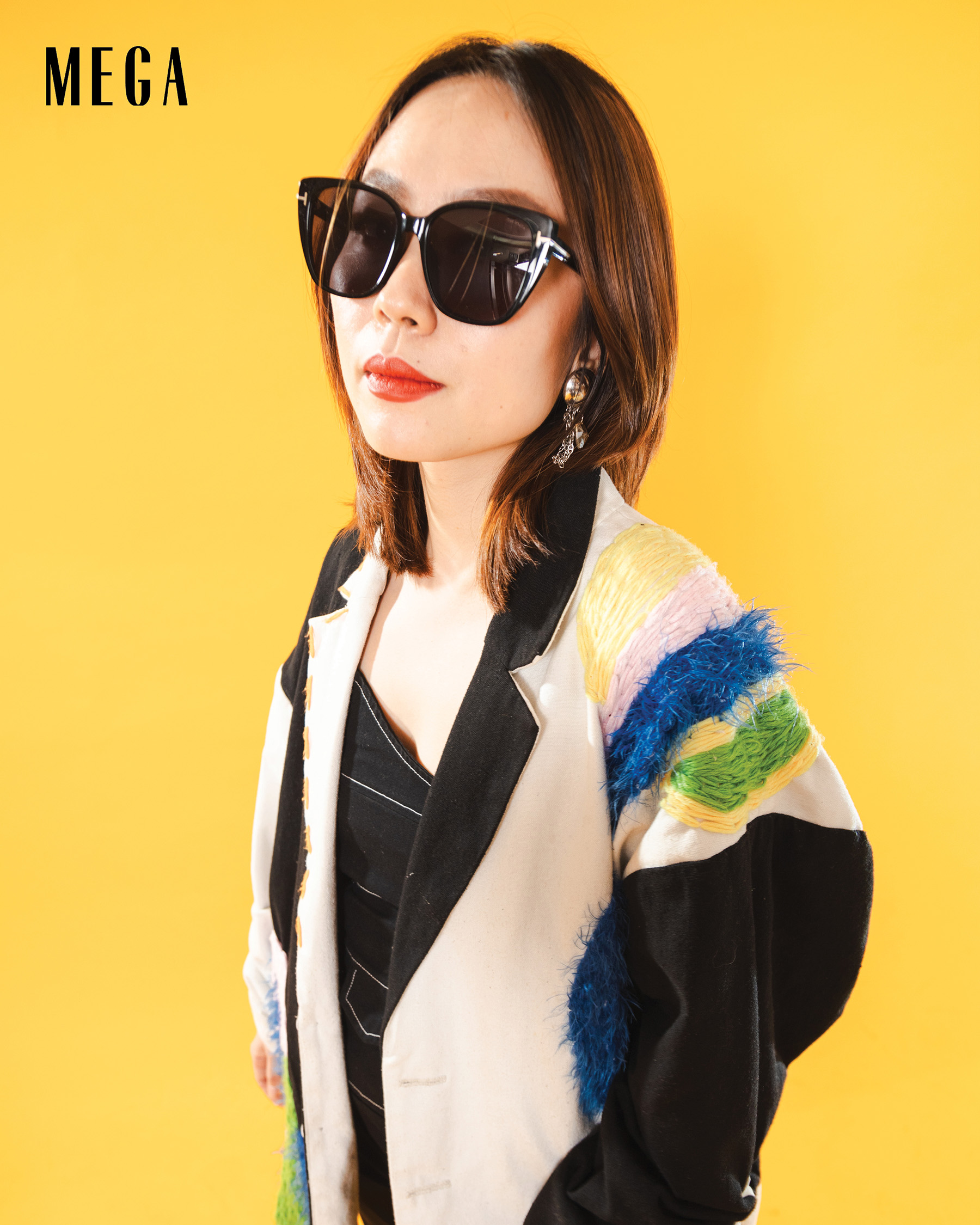 MEGA_Ent-LE-NGOK-BENCH-FASHION-WEEK_IN-ART-15 - MEGA Le Ngok Carla Zhang Bench Fashion Week designs anxiety depression