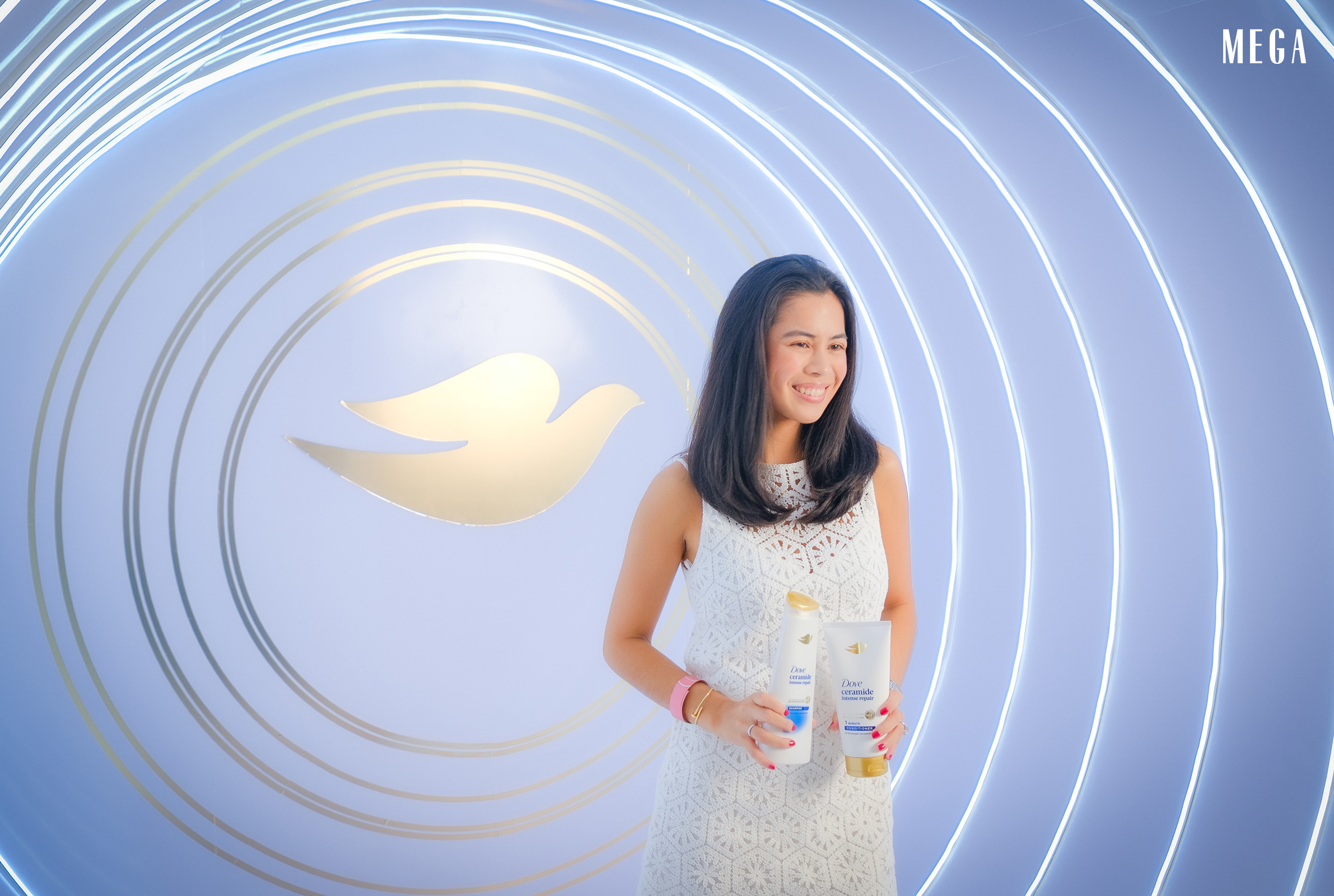 11-1 - MEGA Ella Pangilinan attended the event and underwent a transformative hair makeover session with Dove.