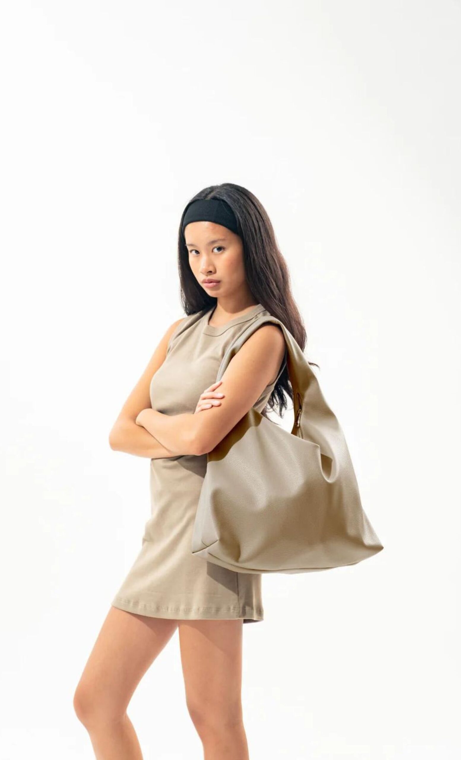 GEN-Z_OFFICE-ESSENTIALS_02 - MEGA Gen Z office essentials GVN Hobo Bag