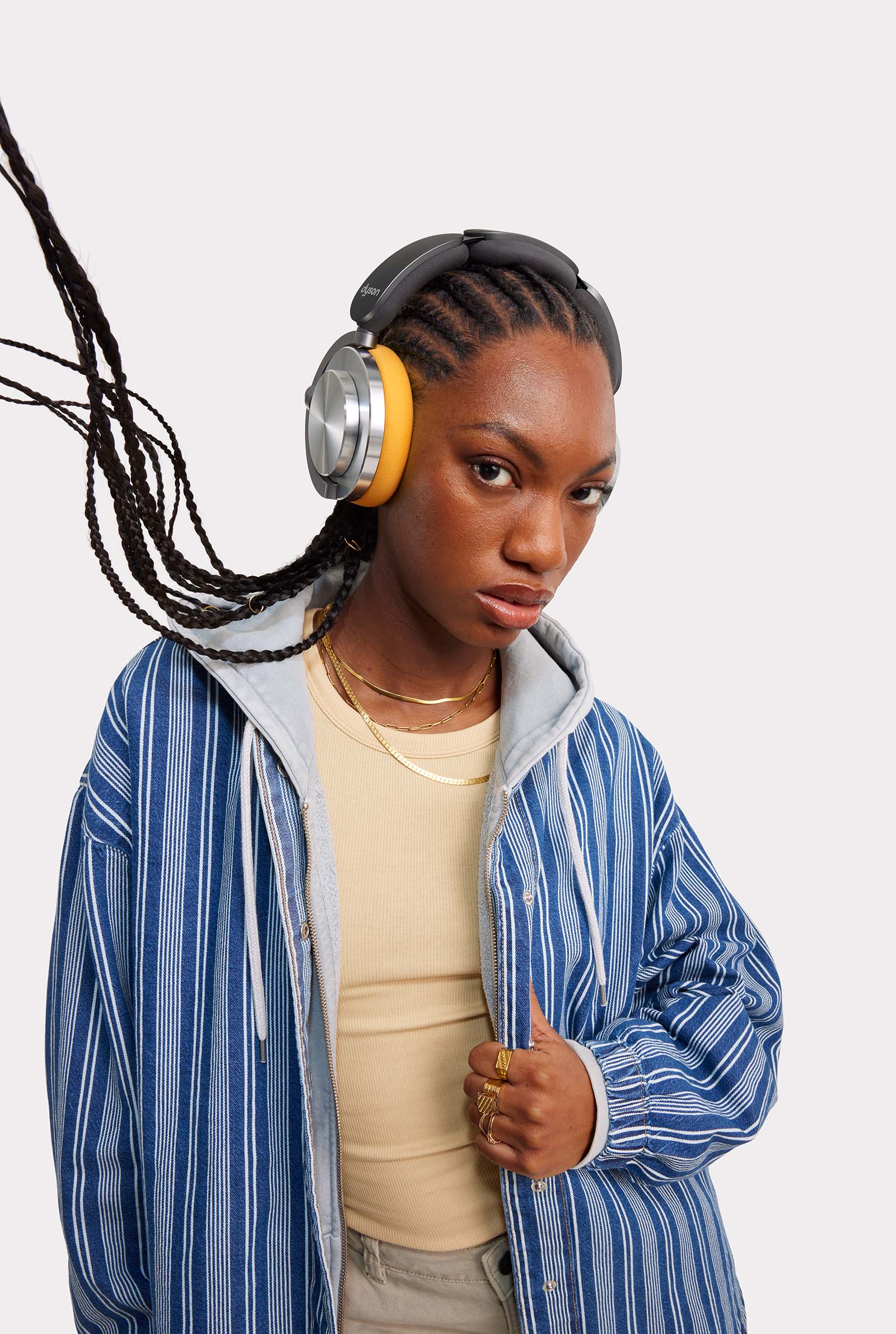 4 - MEGA the dyson ontrac offers all-day uninterrupted listening