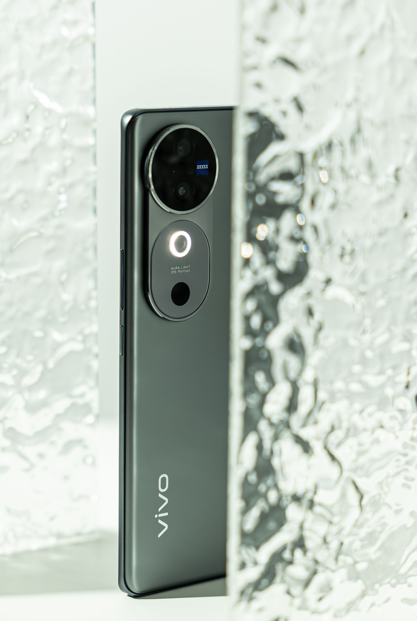 VIVO_In Article - MEGA