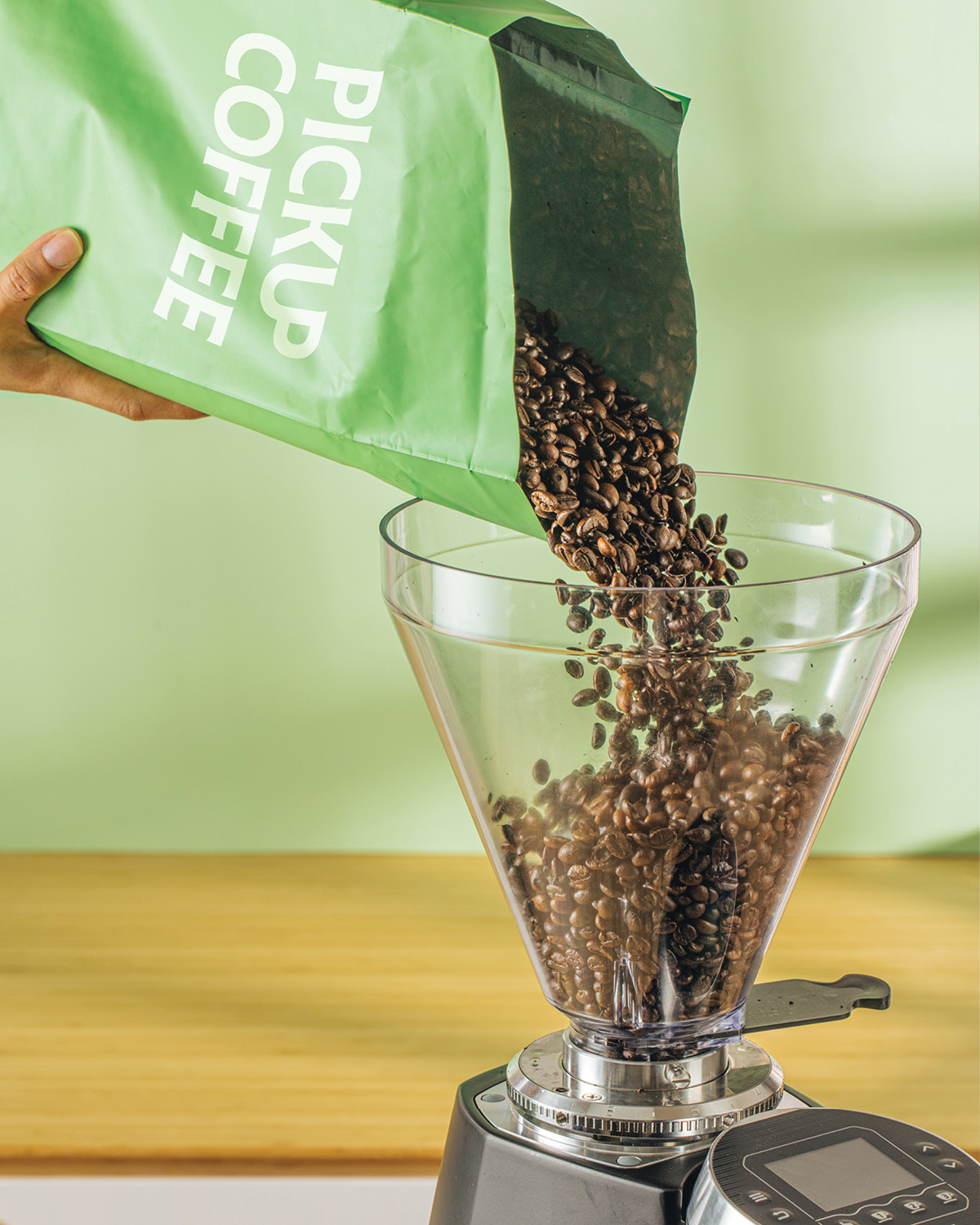 PICKUP COFFEE uses premium 100% Arabica beans for the quality and affordable drinks 