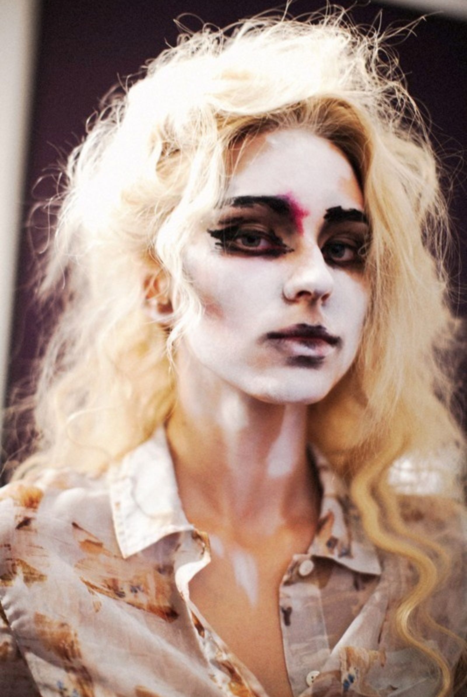 HALLOWEEN_MAKEUP LOOKS_10 - MEGA Vivienne Westwood SS14