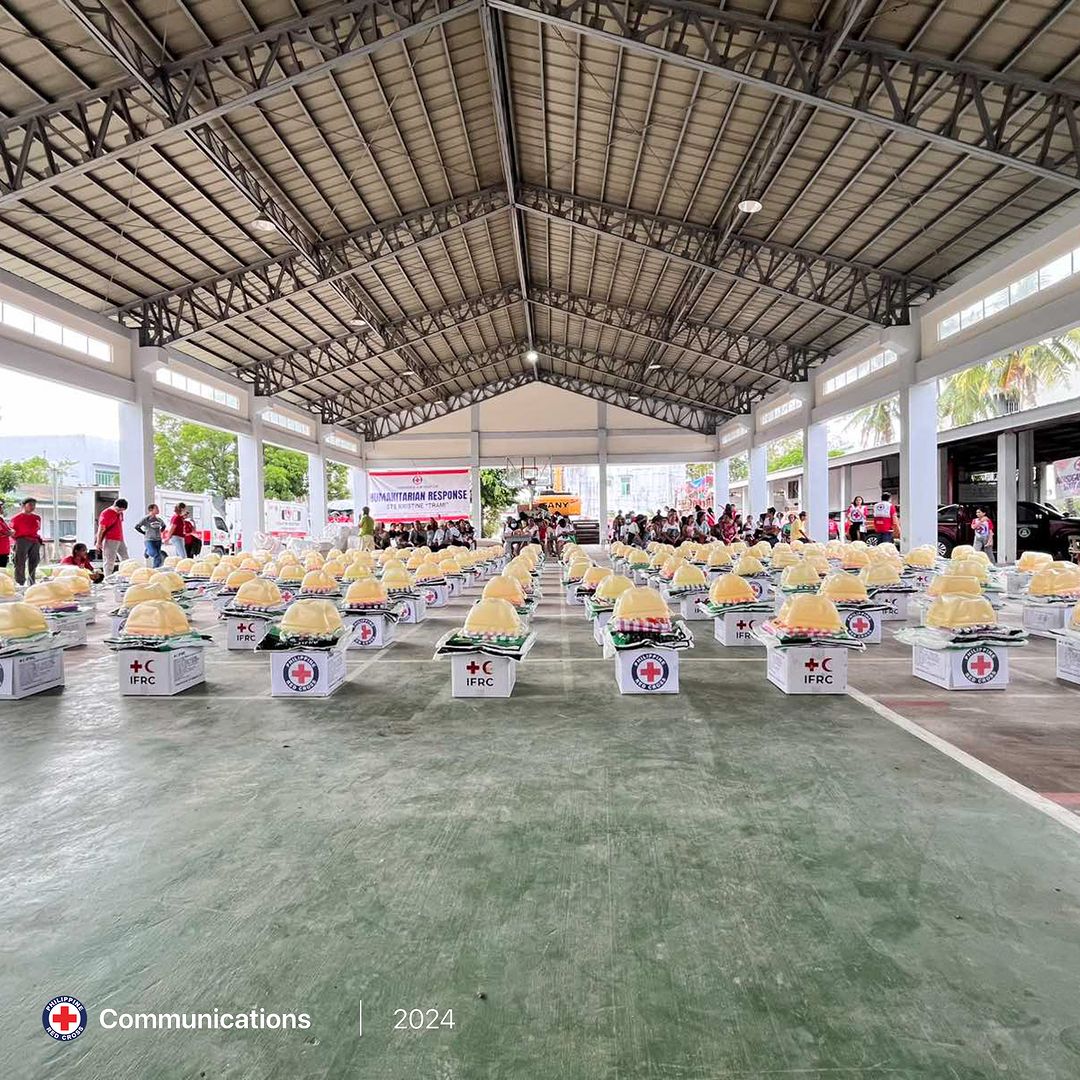 Snapinsta.app_464867838_975903984563639_2152428464467685155_n_1080 - MEGA Philippine Red Cross has prepared hygiene kits, sleeping kits, and jerry cans for the 399 families affected by Typhoon Kristine in Naga City, Camarines Sur