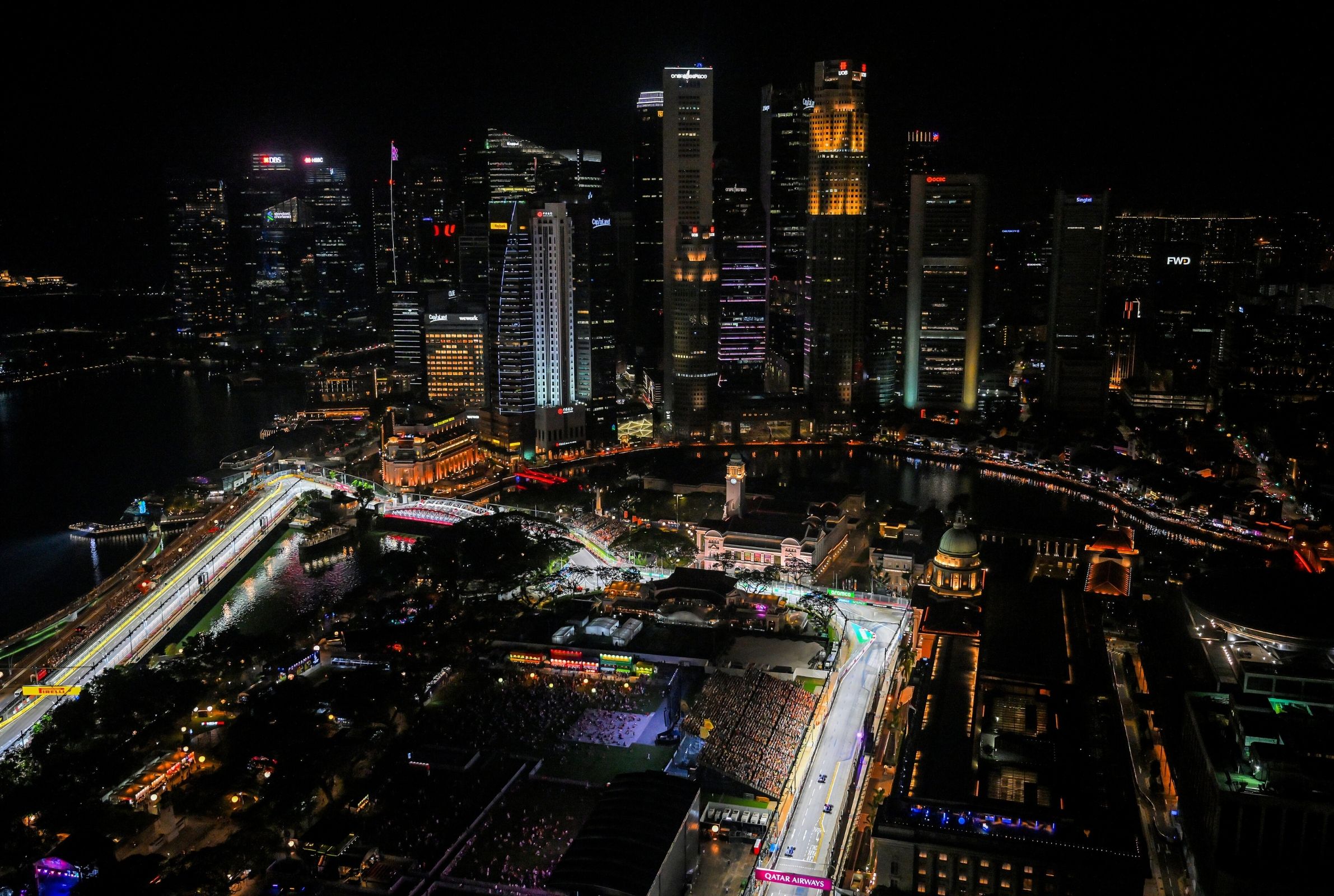 VISA 5 - MEGA Singapore GP skyline