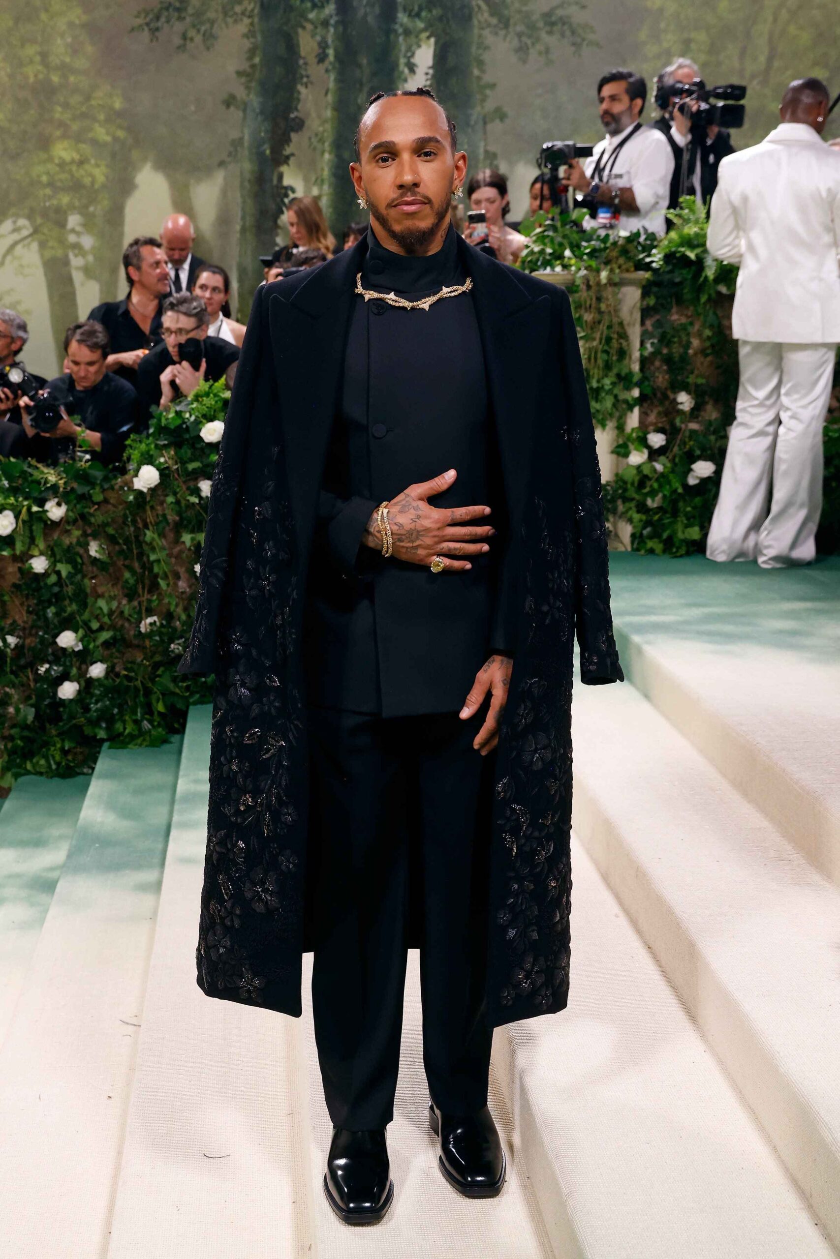 met-gala-2025-lewis-hamilton - MEGA