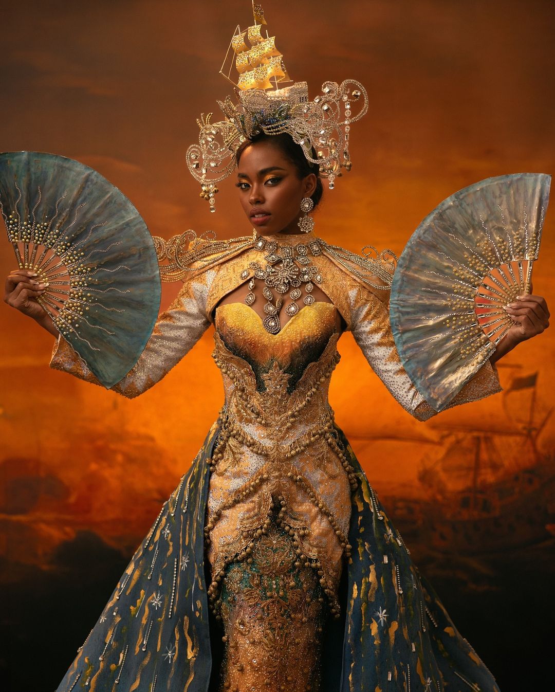 Miss universe Philippines 2024 Chelsea Manalo national costume hiraya manny halasan bulacan 